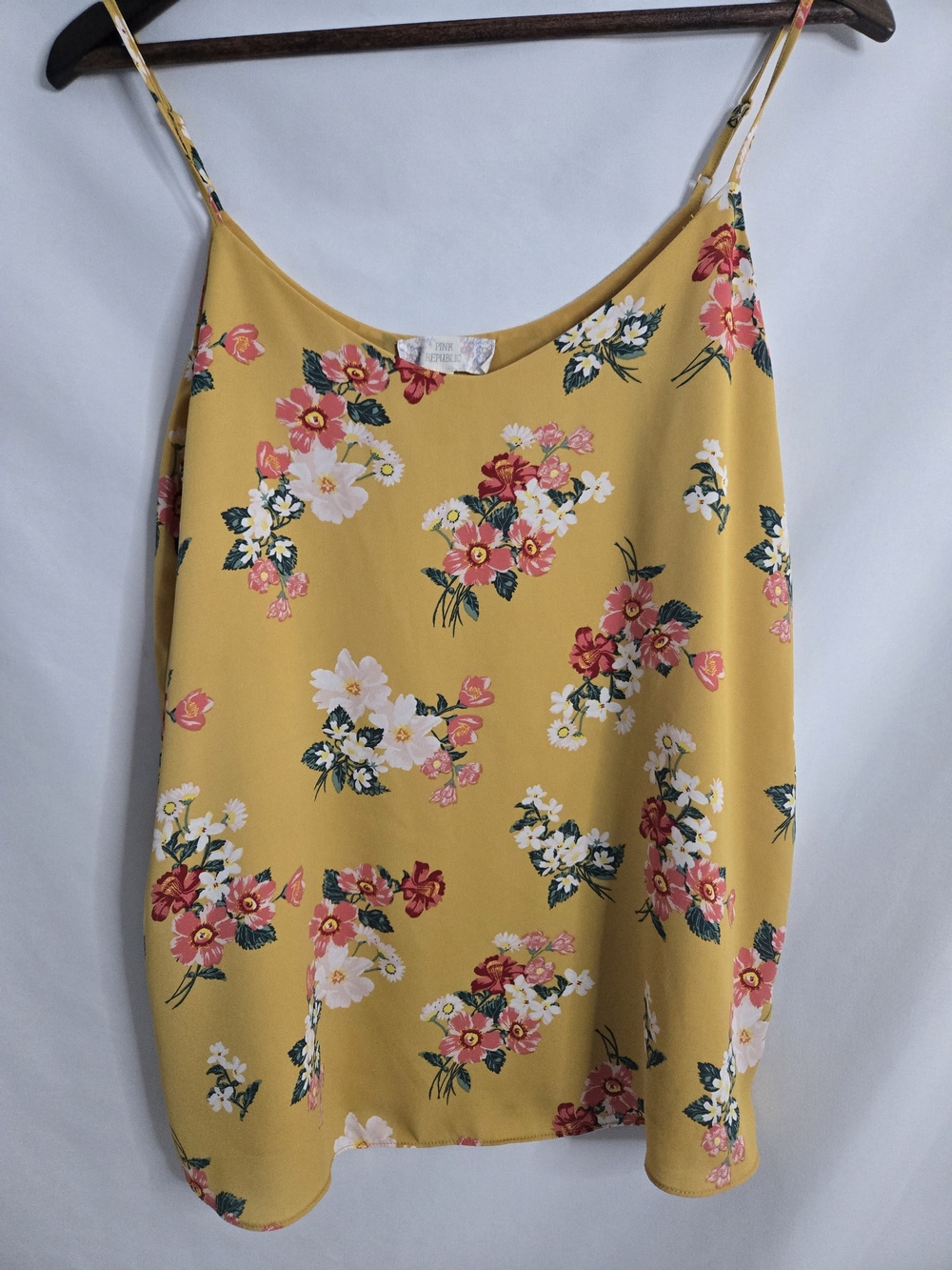 Pink Republic Floral Spaghetti Strap V‑Neck Tank Top – Yellow, Size L